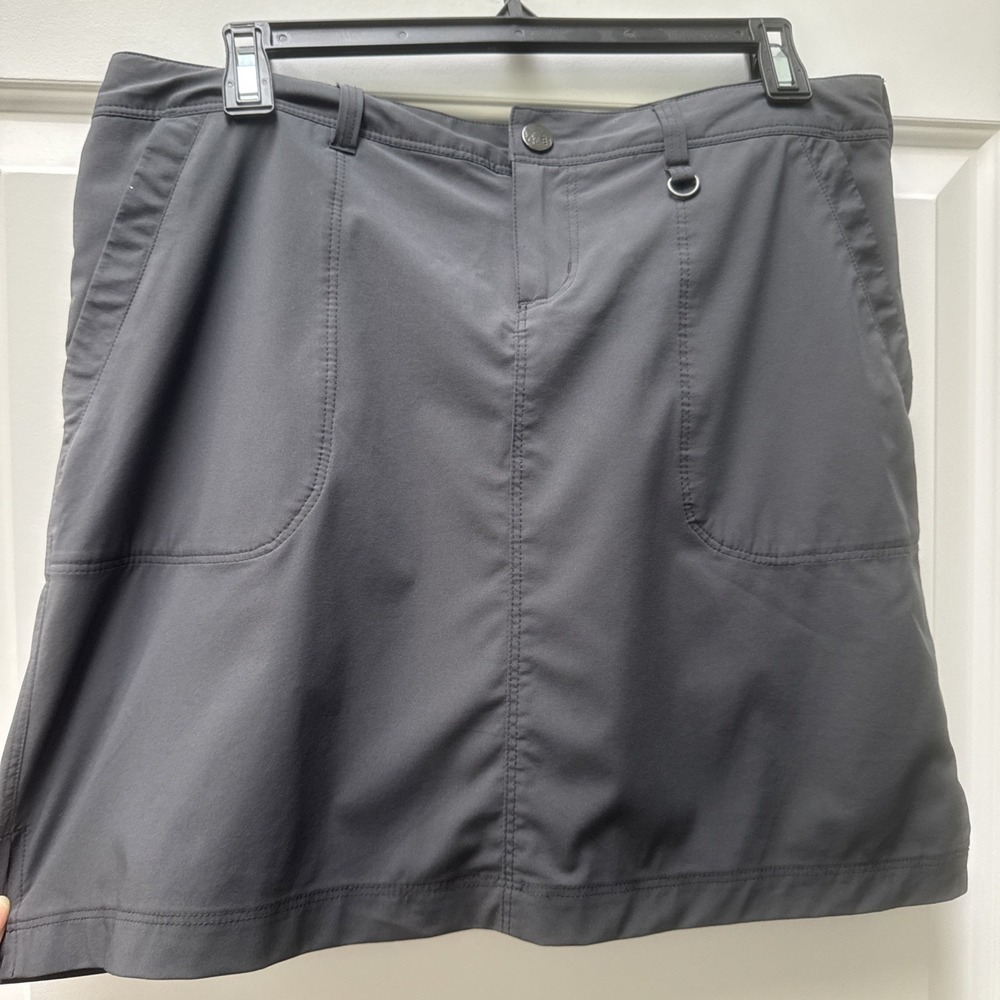 REI Skort Skirt‎ Women's Size 8 Gray Front & Back Pockets Drawstring Hike Bike